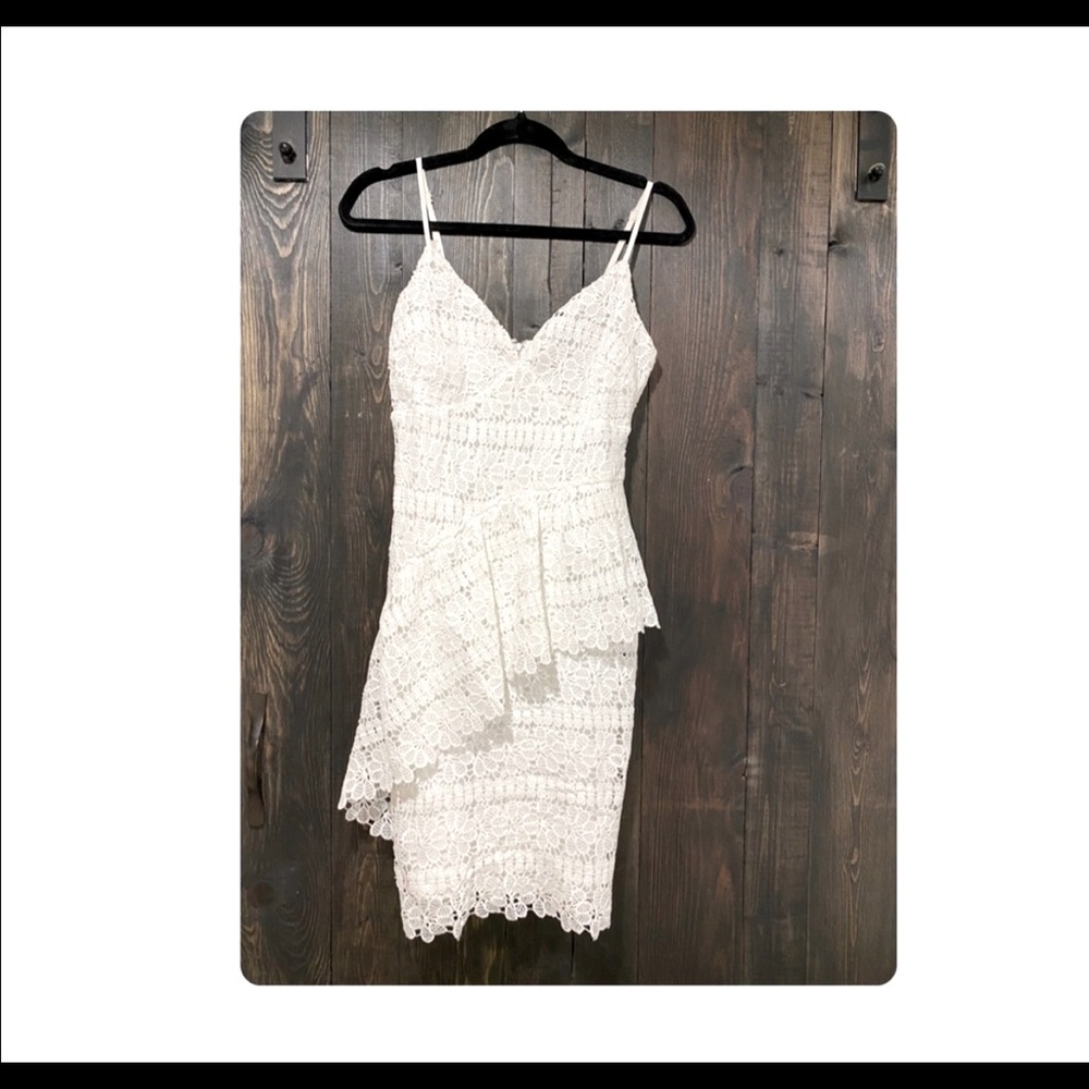 White Lulus dress